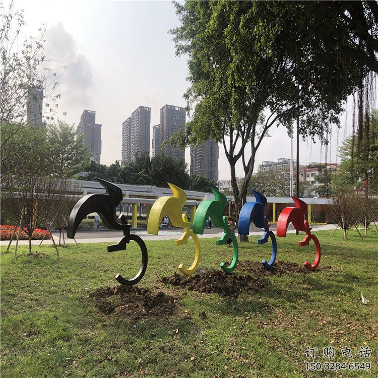 拉絲賽車雕塑廠家 鏤空創(chuàng)意擺件 別墅區(qū)不銹鋼賽車雕塑廠