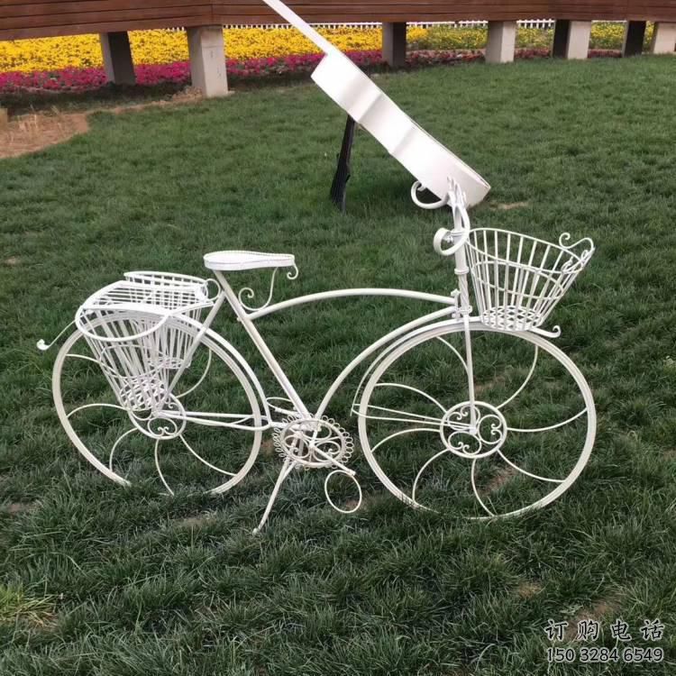 庭院賽車雕塑廠家 草地小品 鍛造不銹鋼賽車雕塑廠