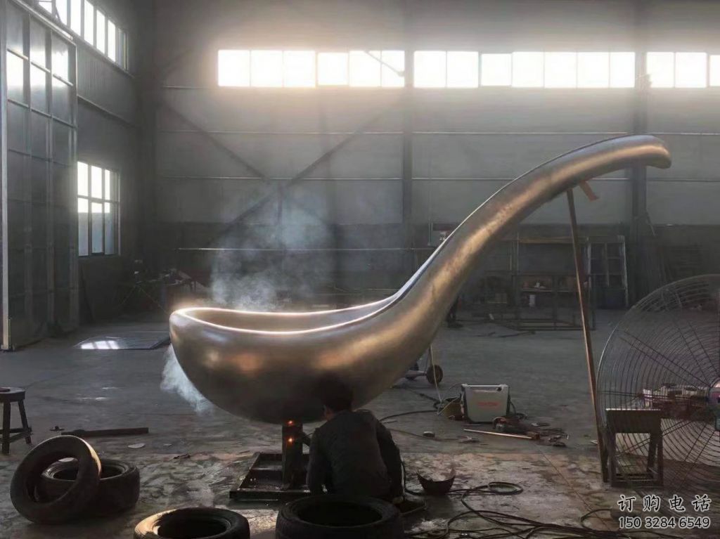 現代勺子雕塑廠家 大型別墅區擺件 廣場不銹鋼勺子雕塑廠