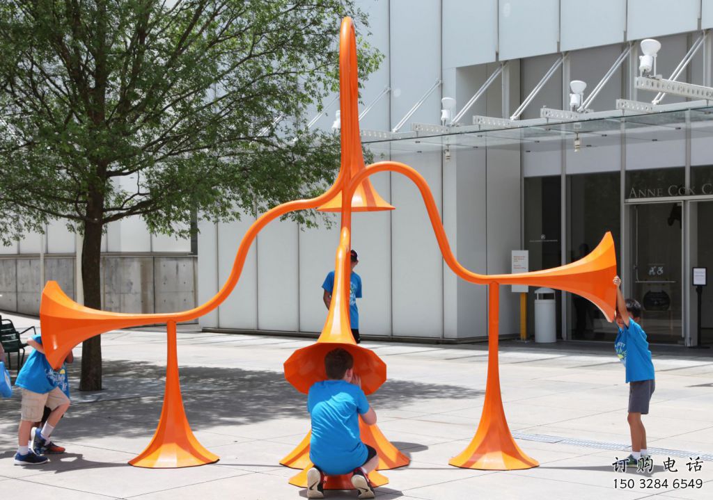 步行街喇叭雕塑廠家 游樂場小品 烤漆不銹鋼喇叭雕塑制作