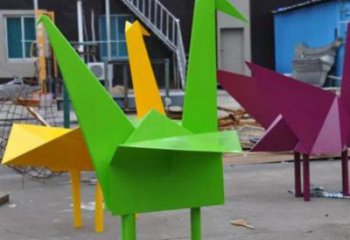 街道千紙鶴雕塑廠家 現(xiàn)代擺件 烤漆不銹鋼千紙鶴雕塑生產(chǎn)