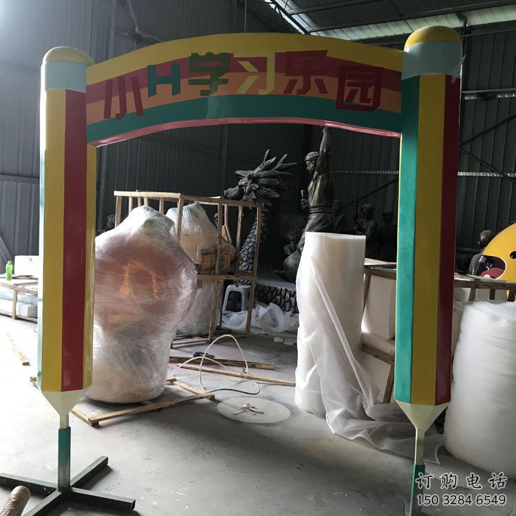 中式鉛筆雕塑廠家 創意抽象小品 游樂場不銹鋼鉛筆雕塑廠