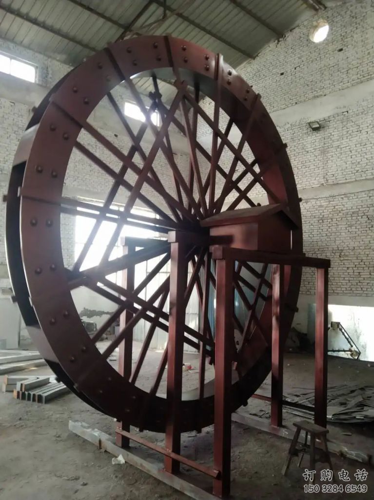 房地產(chǎn)水車雕塑廠家 鏤空創(chuàng)意擺件 現(xiàn)代不銹鋼水車雕塑加工廠
