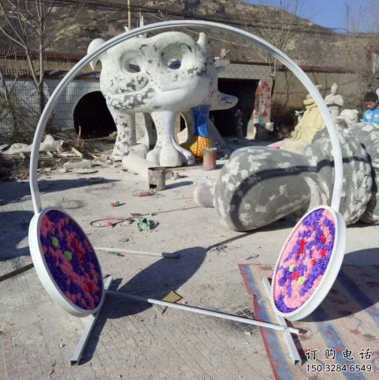 異形耳麥雕塑廠家 現(xiàn)代公園小品 廣場不銹鋼耳麥雕塑定制