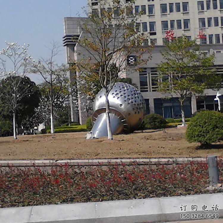 園林話筒雕塑廠家 鏡面音樂(lè)小品 中式不銹鋼話筒雕塑廠