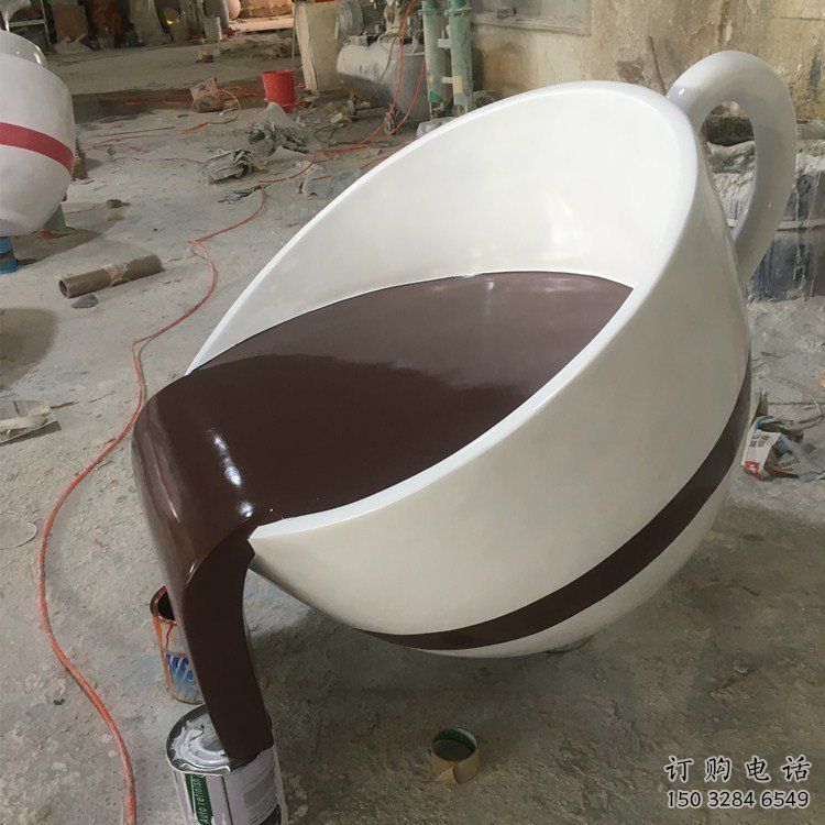 戶外咖啡杯雕塑廠家 噴漆小品 抽象咖啡杯雕塑廠