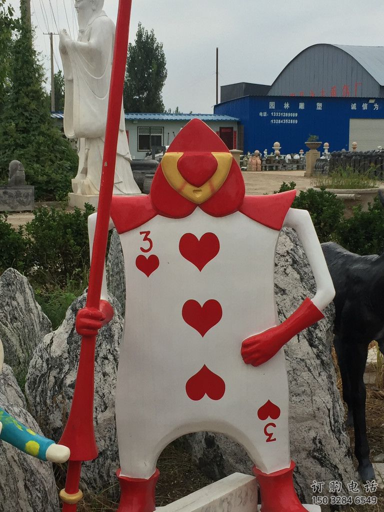 創(chuàng)意撲克雕塑廠家 抽象小品 公園撲克雕塑制作