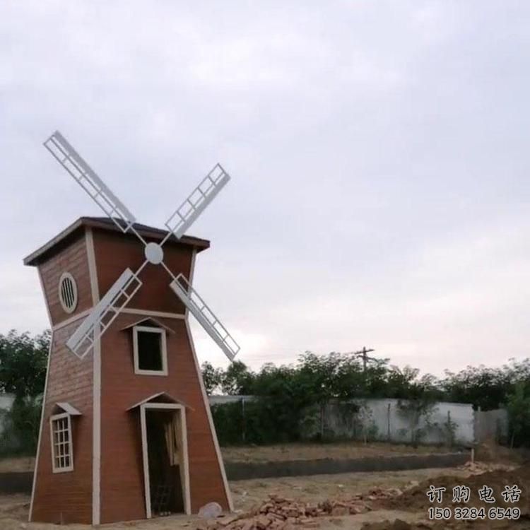 游樂場大風車雕塑廠家 幼兒園擺件 噴漆大風車雕塑價格