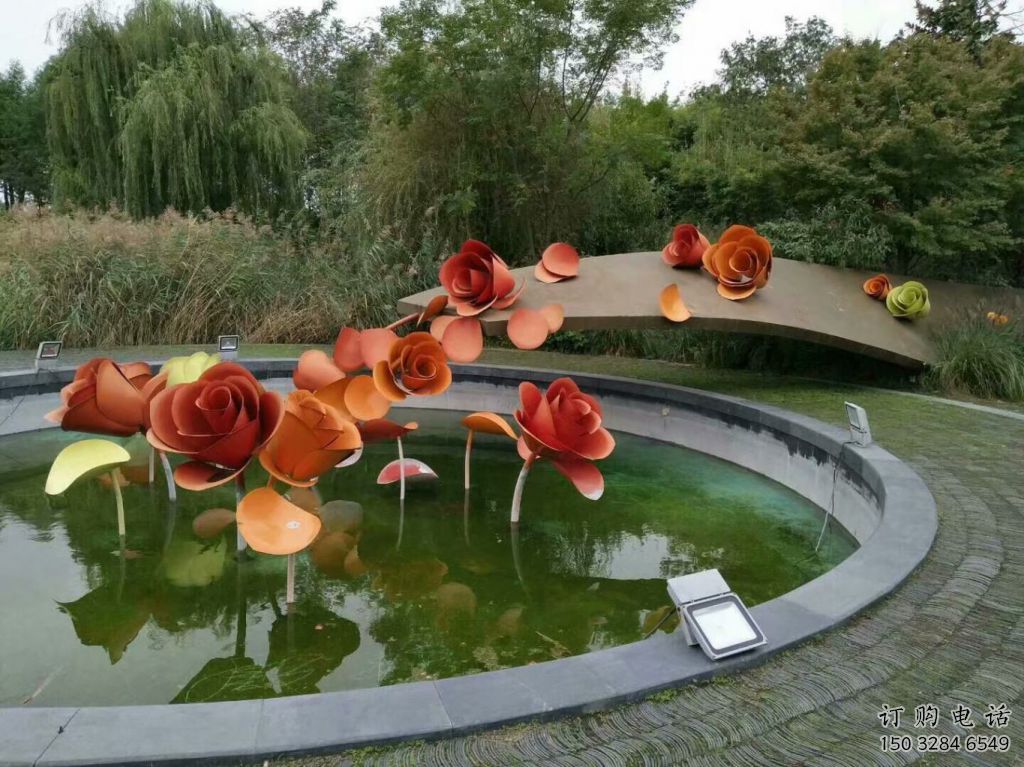 公園玫瑰雕塑廠家 戶外擺件 現(xiàn)代不銹鋼玫瑰雕塑廠