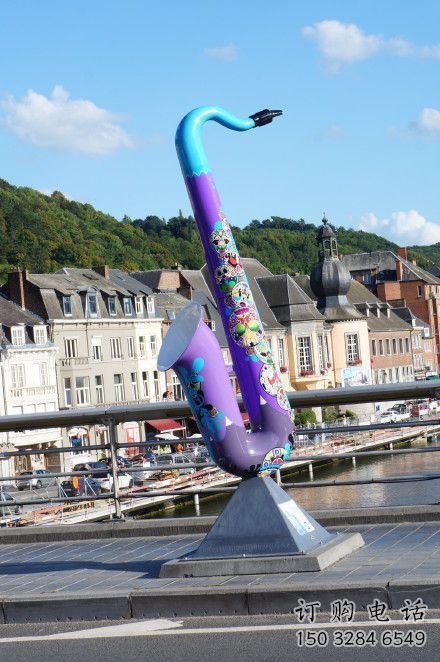 彩繪薩克斯雕塑廠家 公園廣場擺件 街頭不銹鋼薩克斯雕塑廠