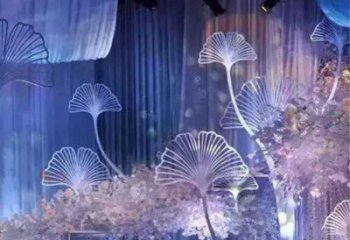 拉絲銀杏葉雕塑廠家 鏤空創意擺件 別墅區不銹鋼銀杏葉雕塑廠