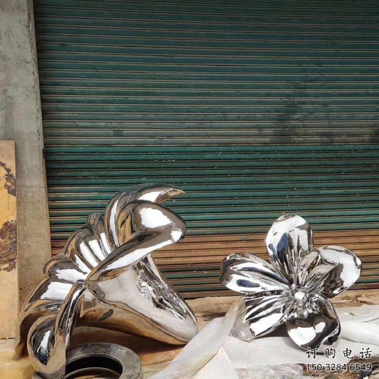 鏡面喇叭花雕塑廠家 大型擺件 創意不銹鋼喇叭花雕塑廠