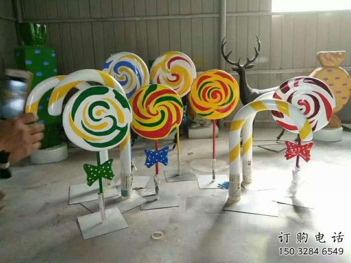抽象棒棒糖雕塑廠家 現(xiàn)代小品 彩繪棒棒糖雕塑制作
