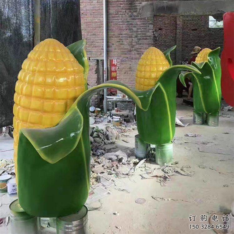 現(xiàn)代玉米雕塑廠家 大型別墅區(qū)擺件 仿真玉米雕塑定做