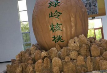 彩繪核桃雕塑廠家 仿真擺件 街頭核桃雕塑廠