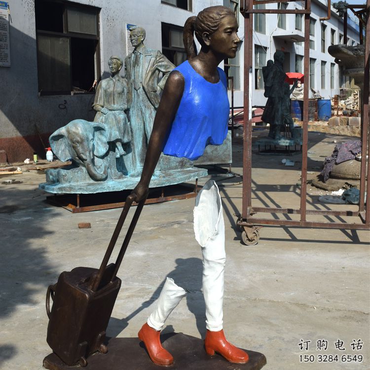 現代女性雕塑廠家 大型別墅區擺件 創意不銹鋼女性雕塑產品