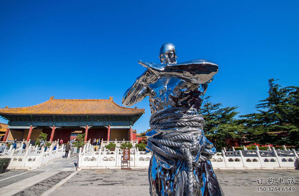 戶(hù)外武士雕塑廠家 抽象擺件  鏡面武士雕塑定做