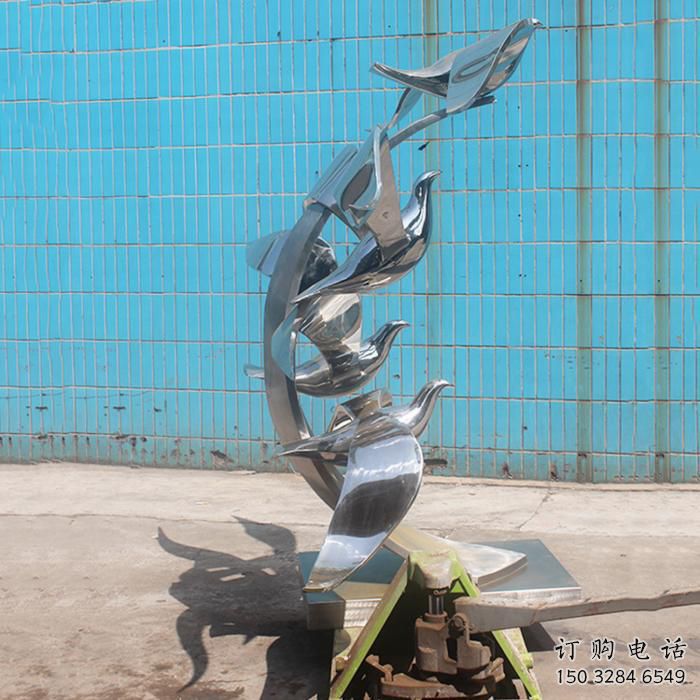 創(chuàng)意群鳥(niǎo)雕塑廠家  鏡面小品 公園不銹鋼群鳥(niǎo)雕塑廠