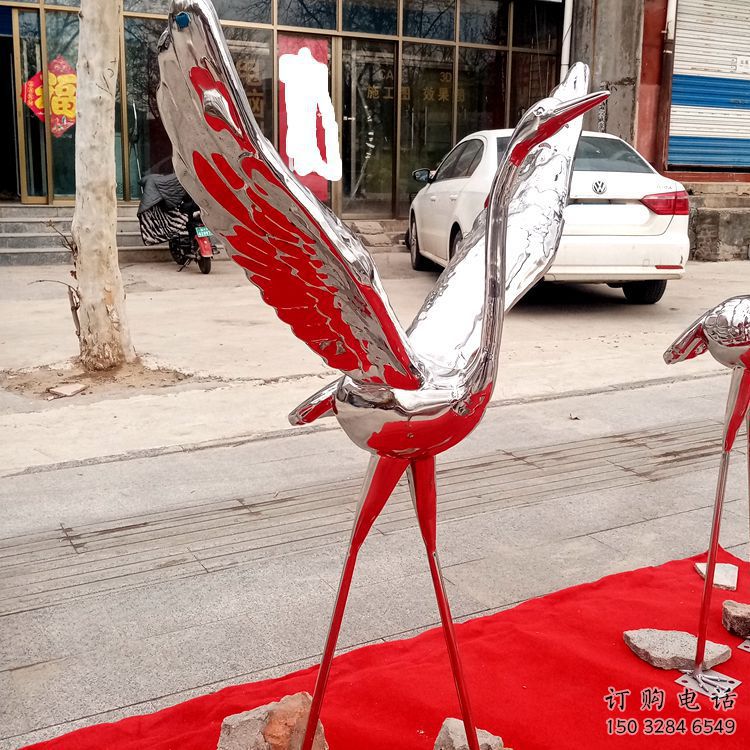 飛行鶴不銹鋼雕塑