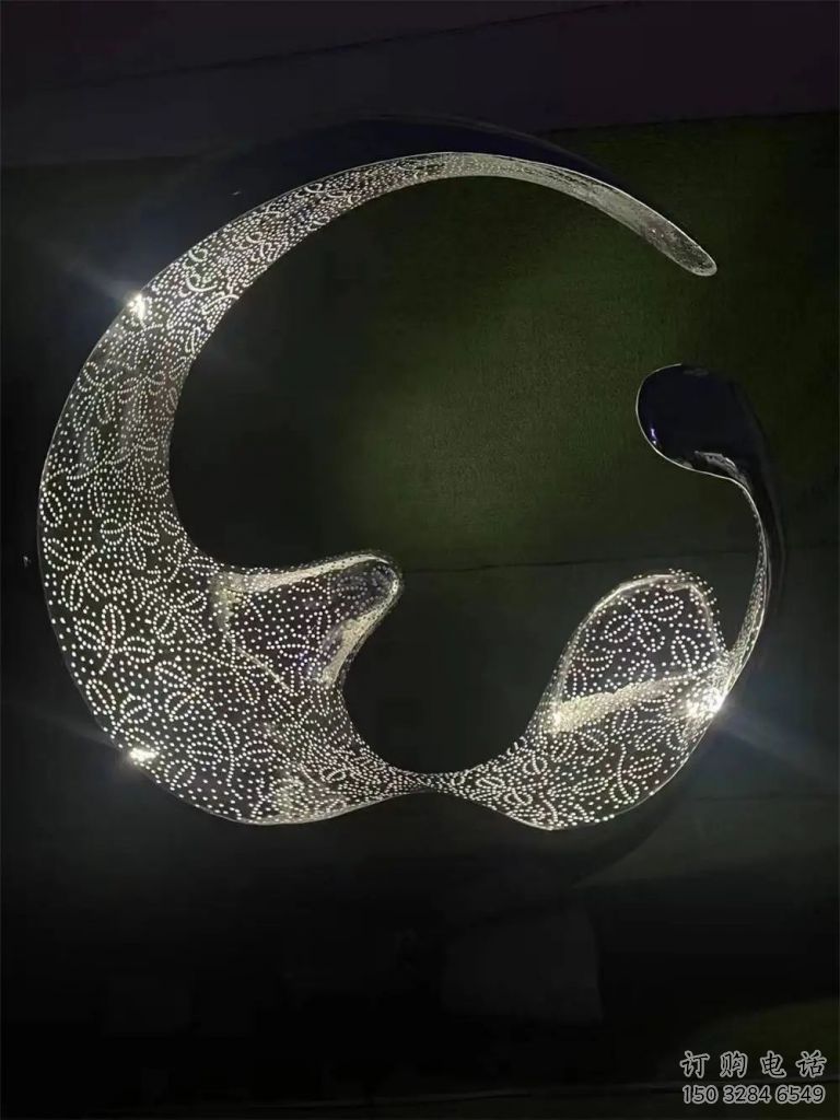 水滴雕塑廠家，鏤空燈光工藝，現(xiàn)代不銹鋼水滴雕塑