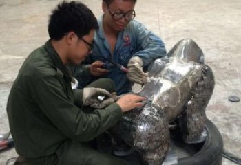 江西幼兒園猩猩雕塑，動物文化，鍛造工藝