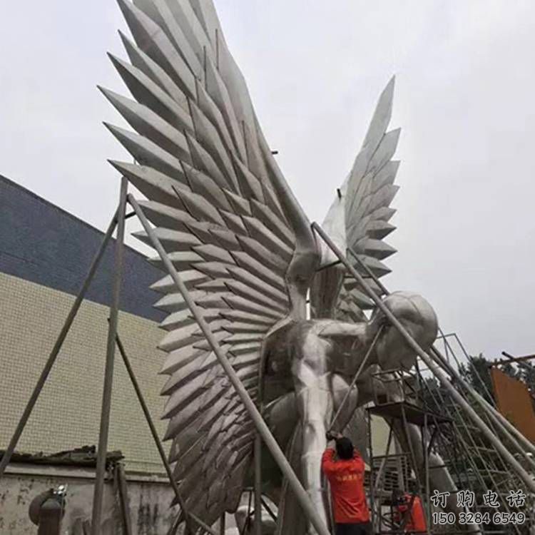 房地產翅膀雕塑廠家，仿古景觀雕塑，噴砂制造