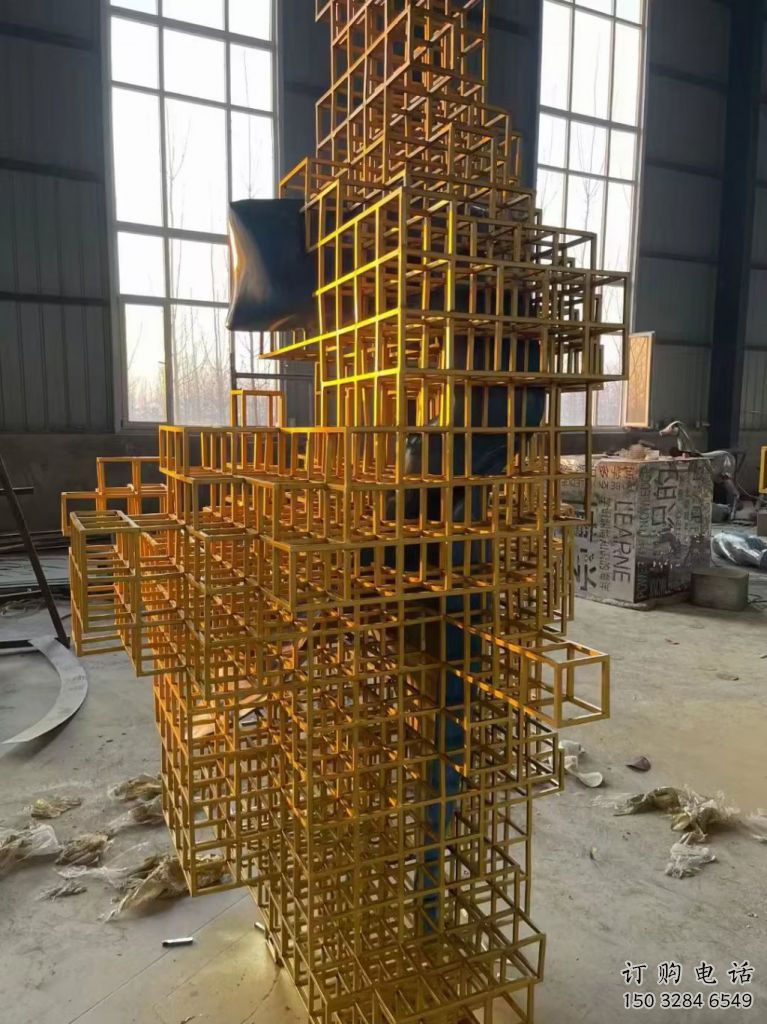 預(yù)用鏤空魔方雕塑廠家 噴水園林小品 住宅小區(qū)雕塑