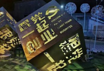 提供發(fā)光魔方雕塑 歐式步行街小品 大型商場(chǎng)雕塑制作