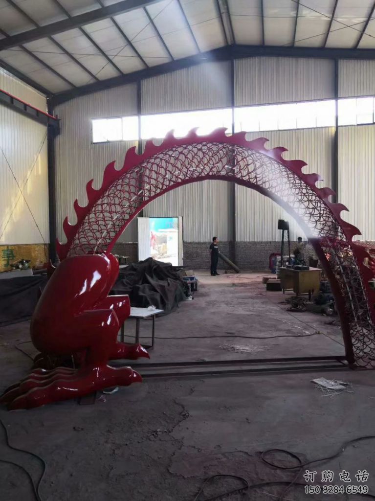大門雕塑 抽象藝術雕塑 烤漆拱門雕塑實景圖