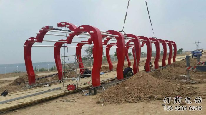 大門雕塑 景觀美陳雕塑 噴漆拱門雕塑效果圖