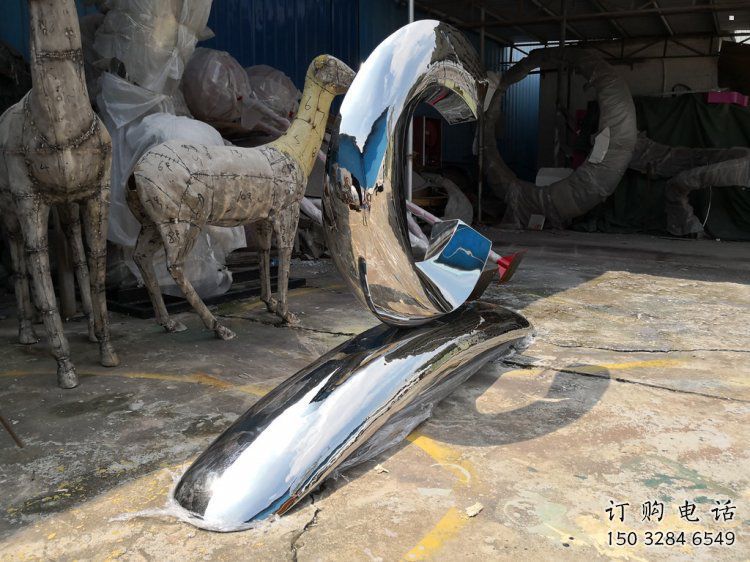 鏡面數(shù)字雕塑