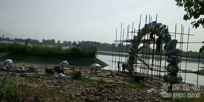 鵝卵石大門雕塑，公園美陳雕塑，不銹鋼鏡面拱門雕塑