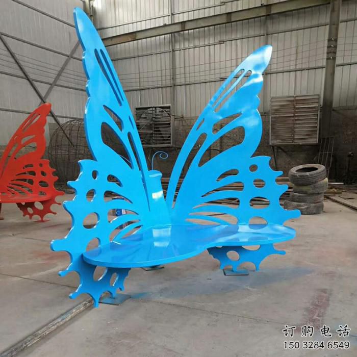 蝴蝶坐凳雕塑制造商，烤漆工藝公園坐凳雕塑