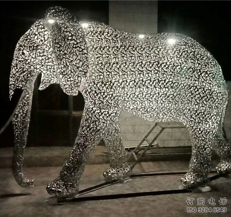 現代藝術大象雕塑展品，室外軟裝，鏤空大象雕塑訂做