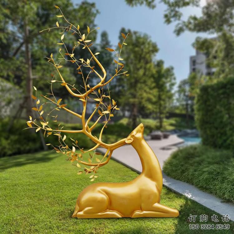 金屬梅花鹿雕塑制造，公園雕塑，仿真梅花鹿雕塑展品