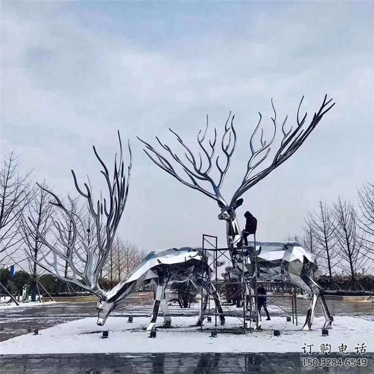 梅花鹿雕塑通用，陸地?cái)[件，鏡面工藝梅花鹿雕塑點(diǎn)擊