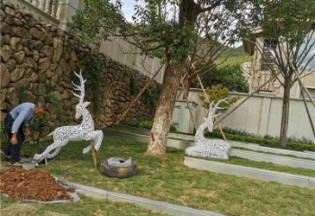 美陳小鹿雕塑供應，城區小品，鏤空小鹿雕塑制造商