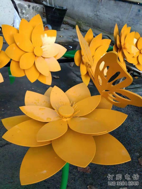 黃蓮花雕塑制造商，小區擺件，烤漆黃蓮花雕塑制造廠家