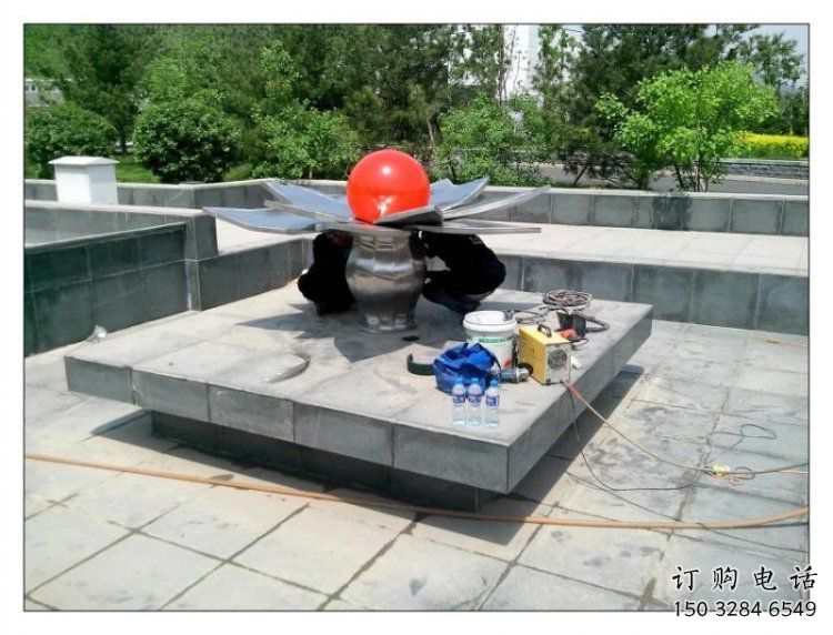 蓮花雕塑標(biāo)準(zhǔn)，景觀雕塑，不銹鋼蓮花雕塑廠家提供