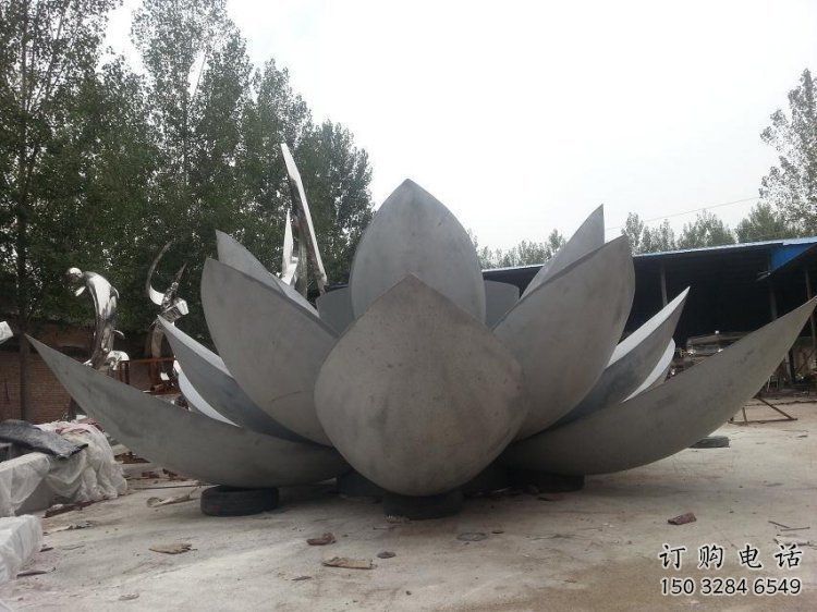 蓮花雕塑定制，村標(biāo)概念，戶外不銹鋼蓮花雕塑預(yù)定