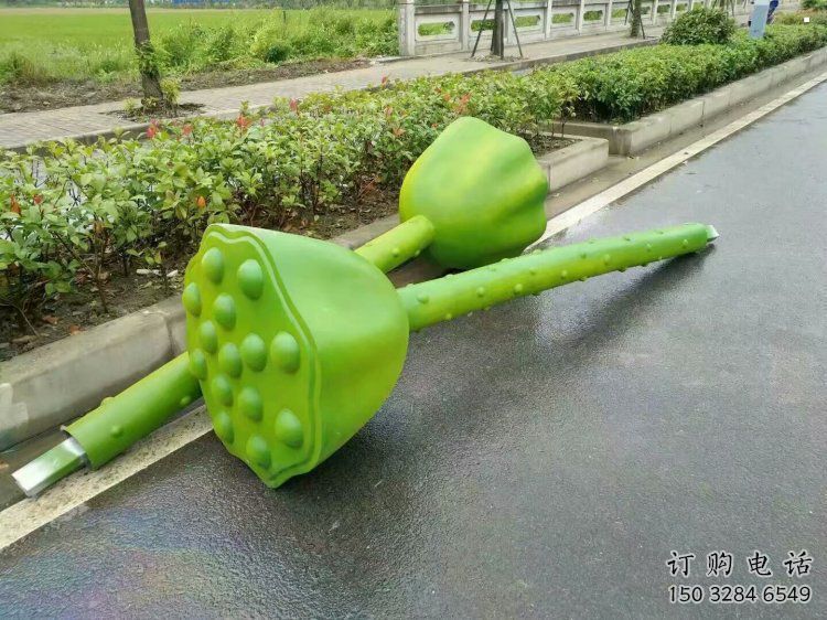 大門口蓮藕雕塑
