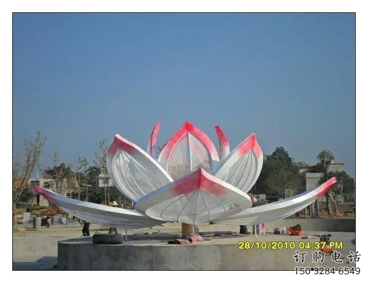 精美荷花不銹鋼雕塑