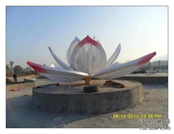 臥蓮雕塑廠家，景區雕塑，不銹鋼臥蓮雕塑選定