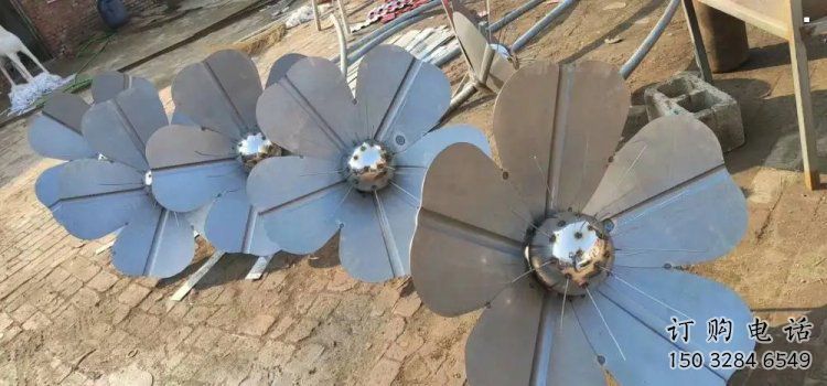 風(fēng)景區(qū)花朵雕塑