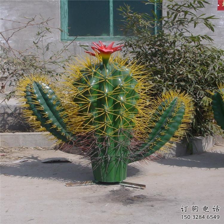 風景區(qū)仙人掌雕塑