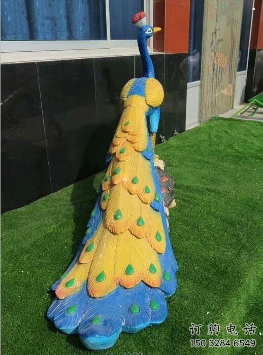 彩繪孔雀雕塑供給，戶外雕塑，景觀仿真孔雀雕塑選用?