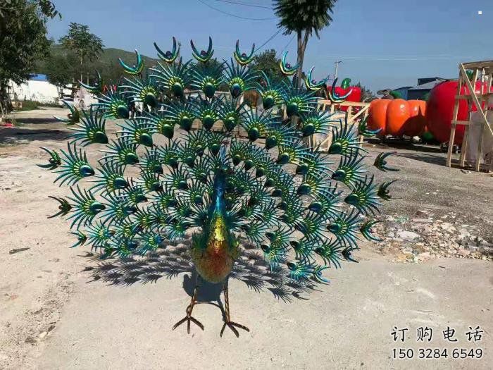 孔雀開屏雕塑定價，街景小品，環(huán)境孔雀開屏雕塑批發(fā)