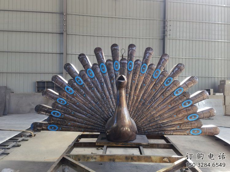 孔雀開屏雕塑供給，街道標(biāo)識，孔雀開屏雕塑生產(chǎn)商