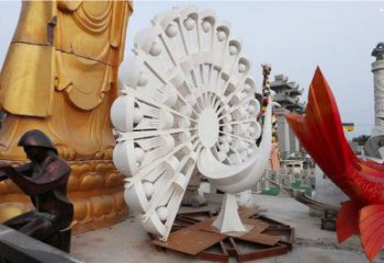 孔雀開屏雕塑擺件，地標(biāo)擺件，孔雀開屏雕塑生產(chǎn)商