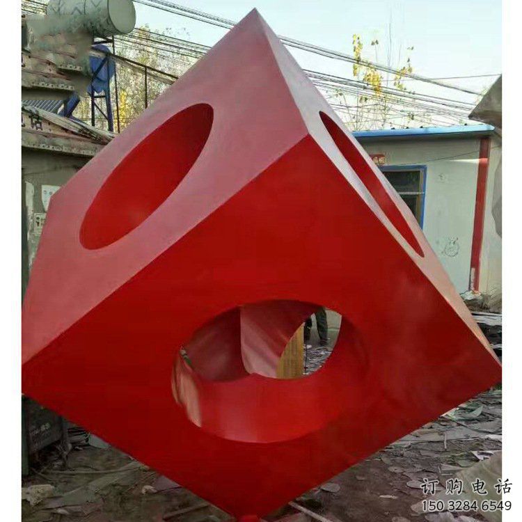 彩繪立方體雕塑